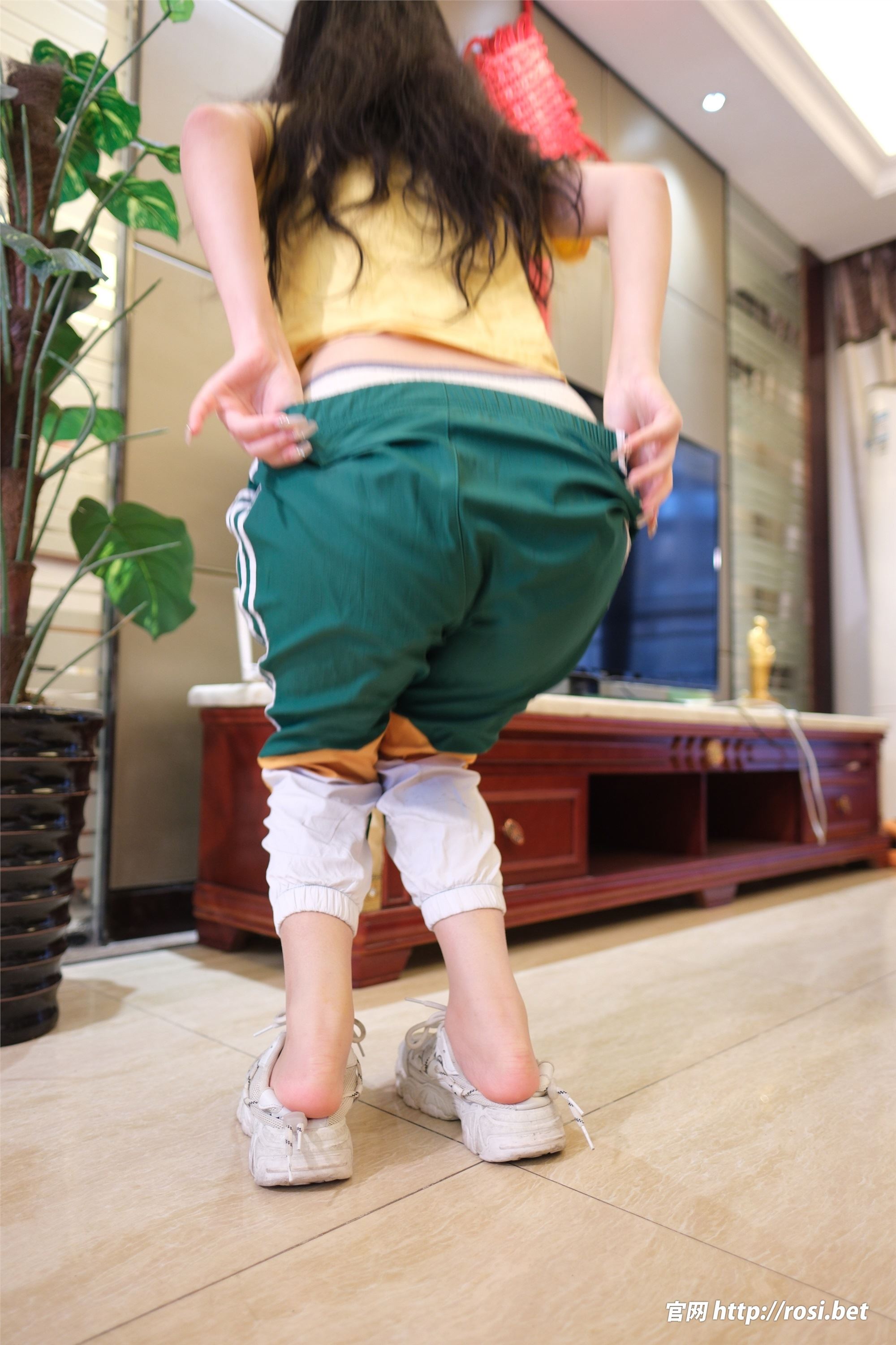 ROSI写真 2025.10.25 NO.5073